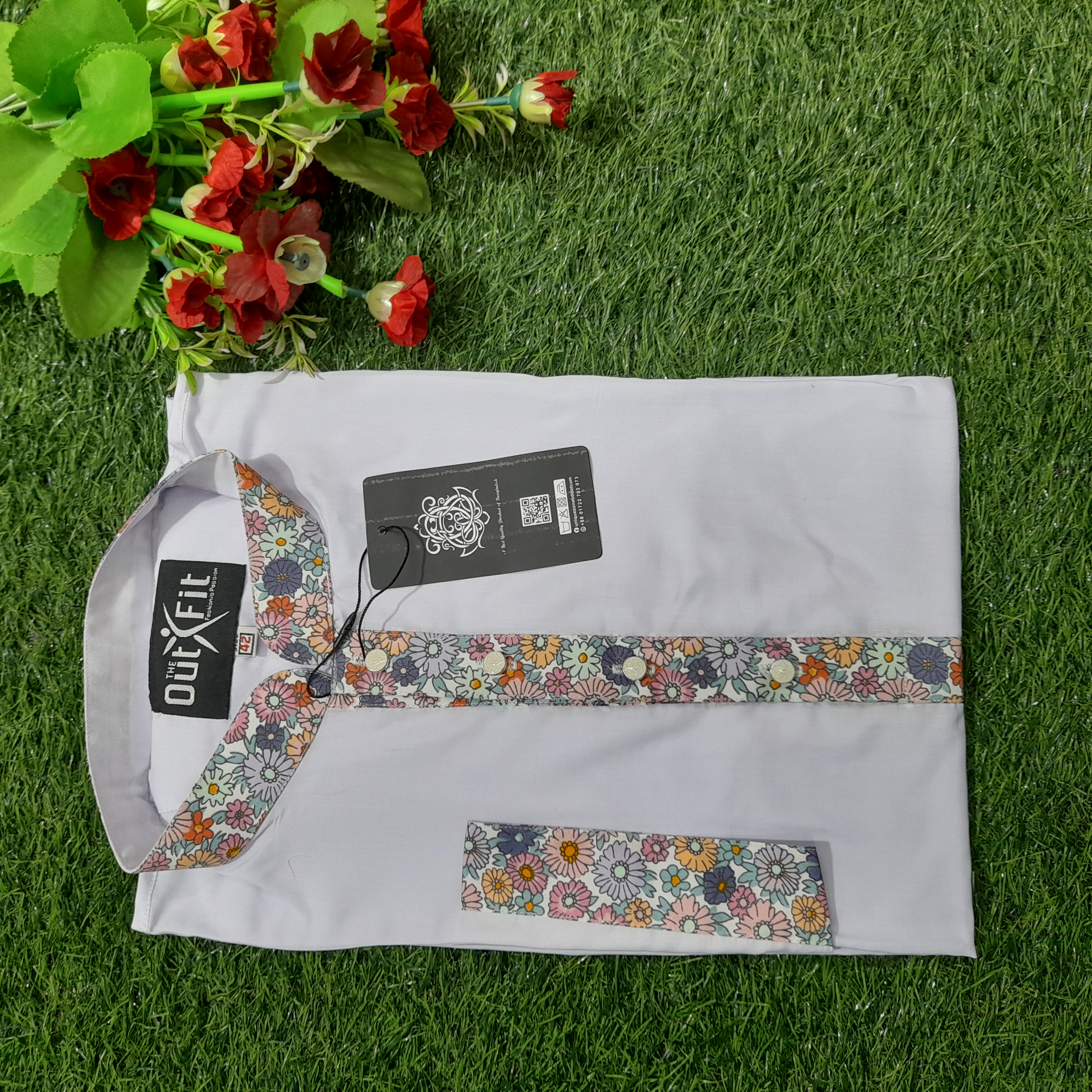 ছেলেদের এক্সক্লুসিভ সাদা পাঞ্জাবি সাথে প্রিন্টেড ফাব্রিকস কলার