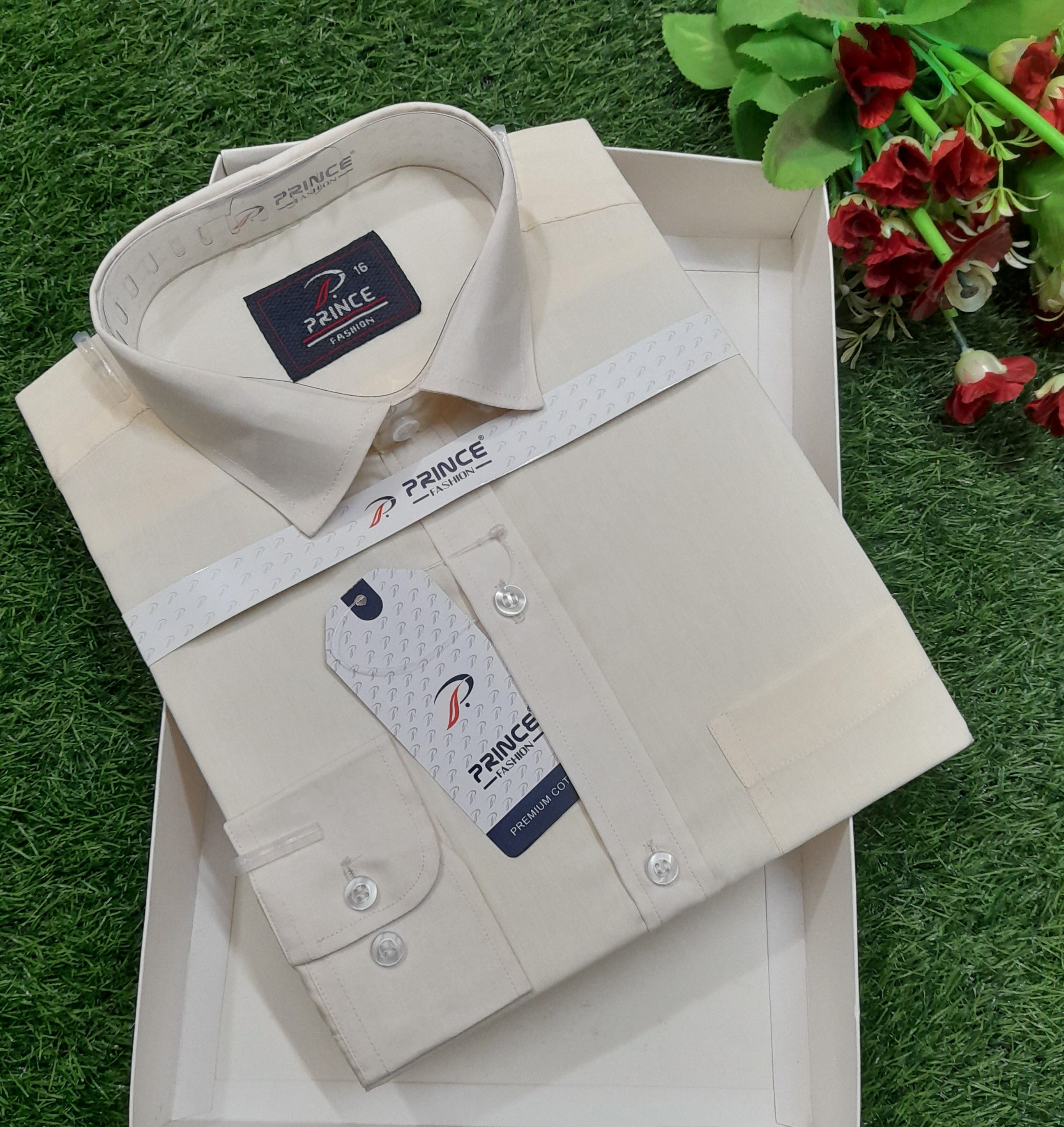 ছেলেদের এক্সক্লুসিভ ফরমাল শার্ট ফুল হাতা – অফ-সাদা কালার