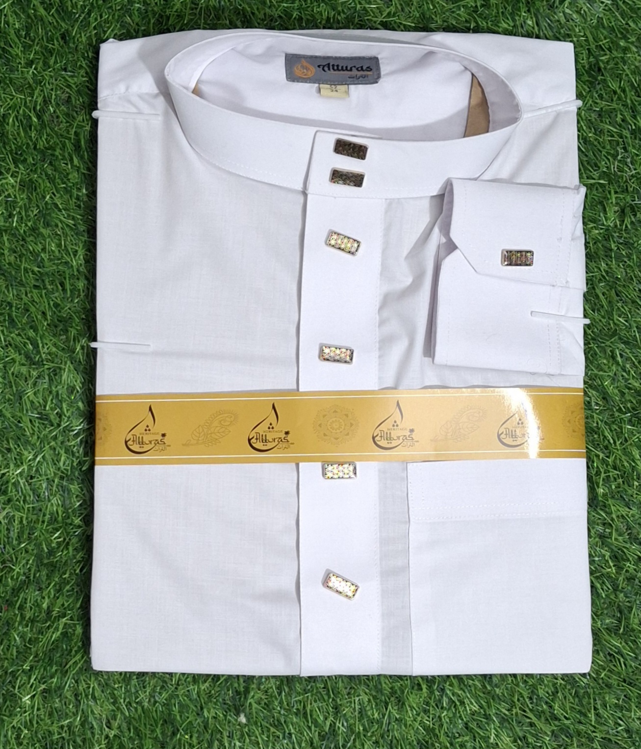 এরাবিক জুব্বাহ কফ হাতা, সাদা কালার এবং টরে চায়না প্রেসিডেন্ট কাপড়।