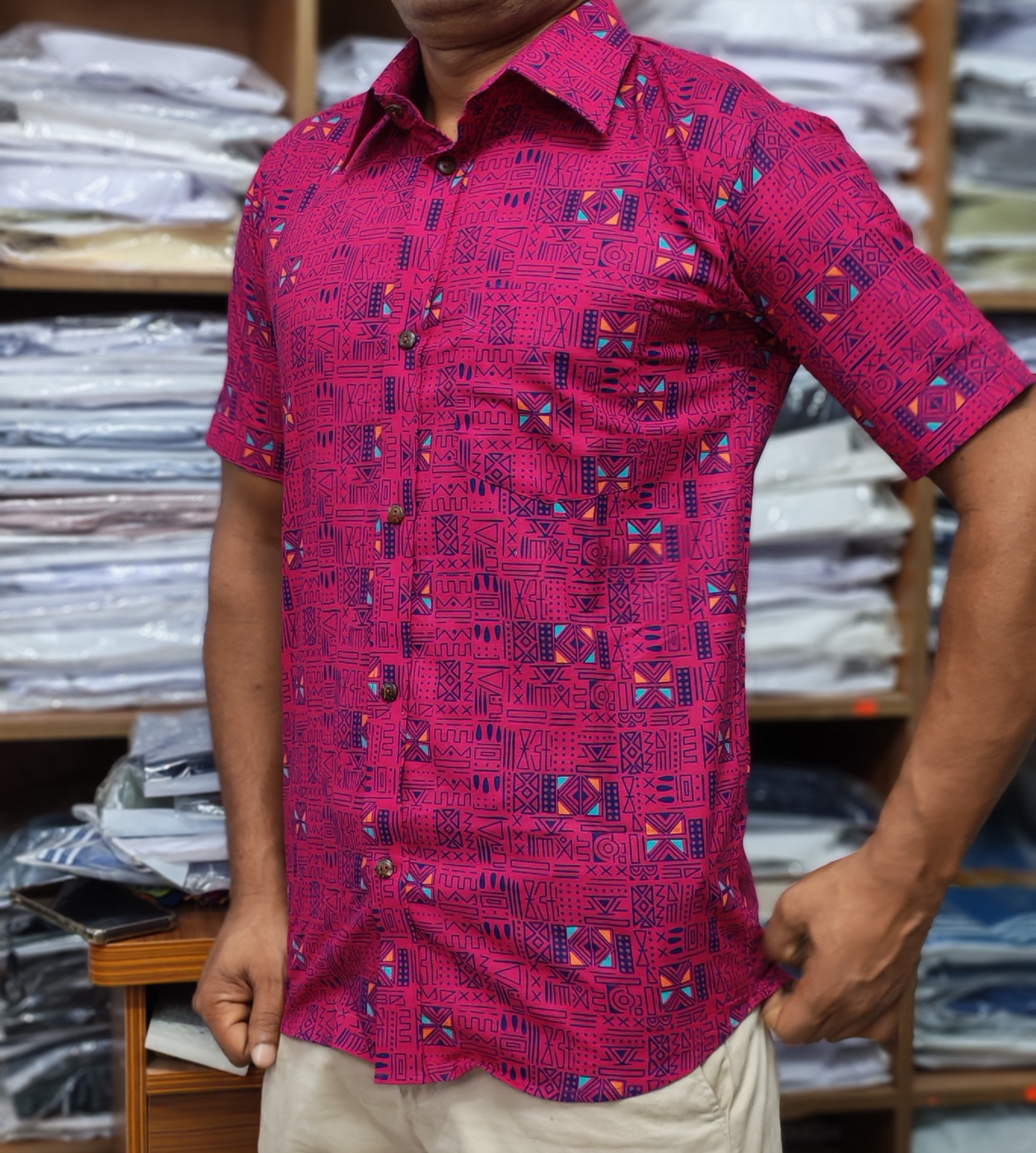 ছেলেদের জন্য ম্যাজেন্টা/গাঢ় গোলাপি প্রিন্টেড শর্ট স্লিভ শার্ট – আরামদায়ক আড়ং কটন কাপড়