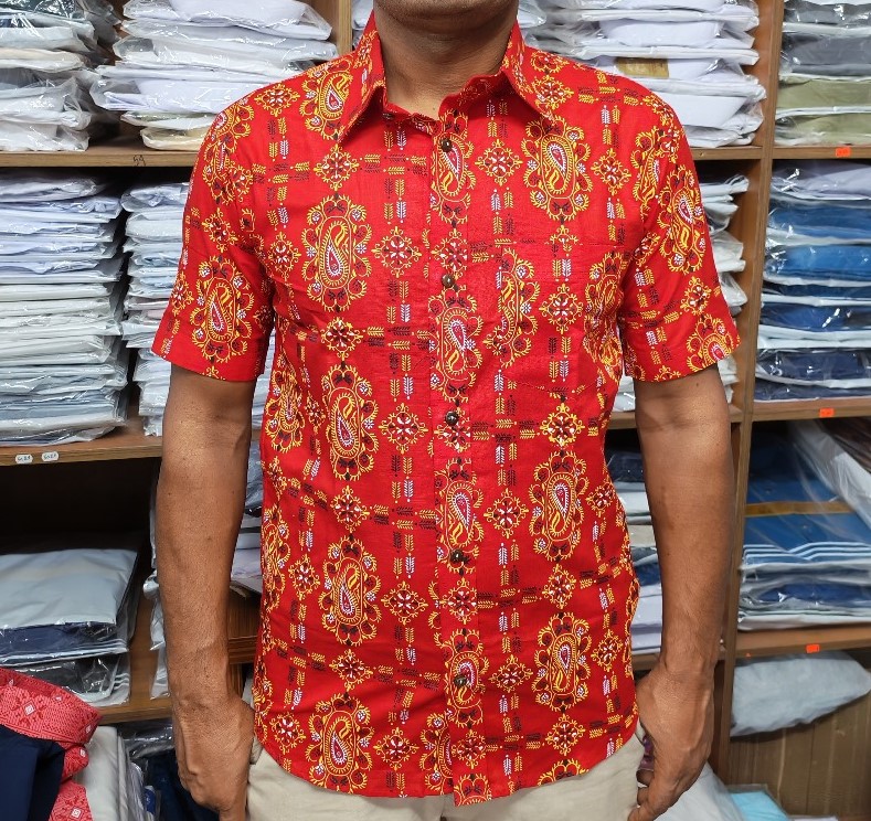 ছেলেদের জন্য লাল কালার প্রিন্টেড শর্ট স্লিভ শার্ট – আরামদায়ক আড়ং কটন কাপড়।