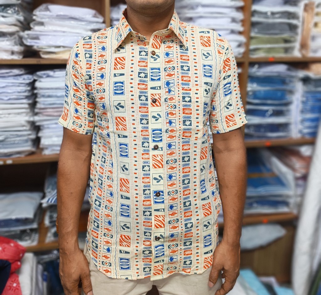 ছেলেদের জন্য মিষ্টি কালার প্রিন্টেড শর্ট স্লিভ শার্ট – আরামদায়ক আড়ং কটন কাপড়